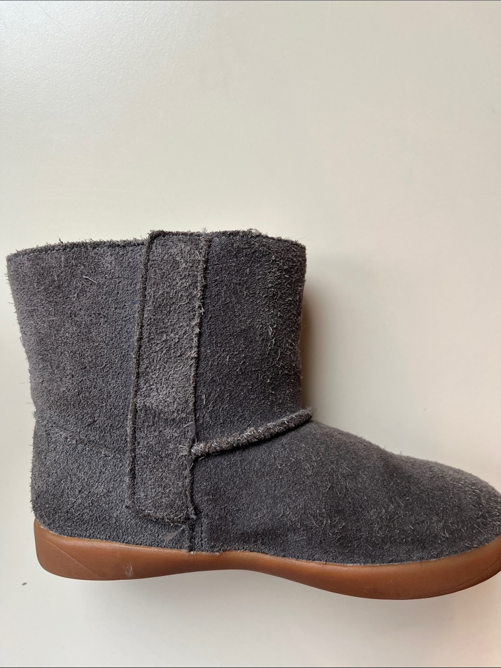 UGG Kids Grey Suede Shearling Boot - Picture 3 of 5